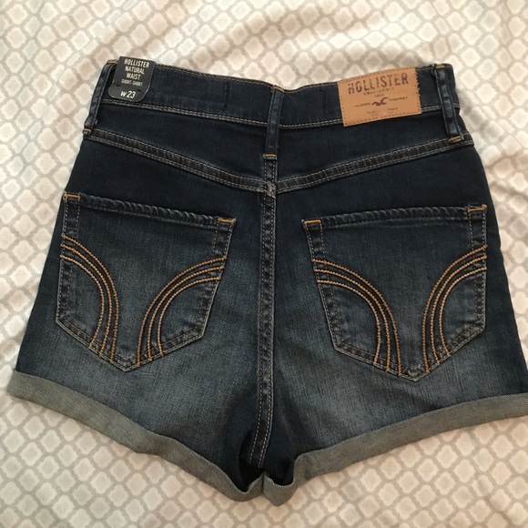 Hollister High Waisted Shorts - Picture 2 of 2